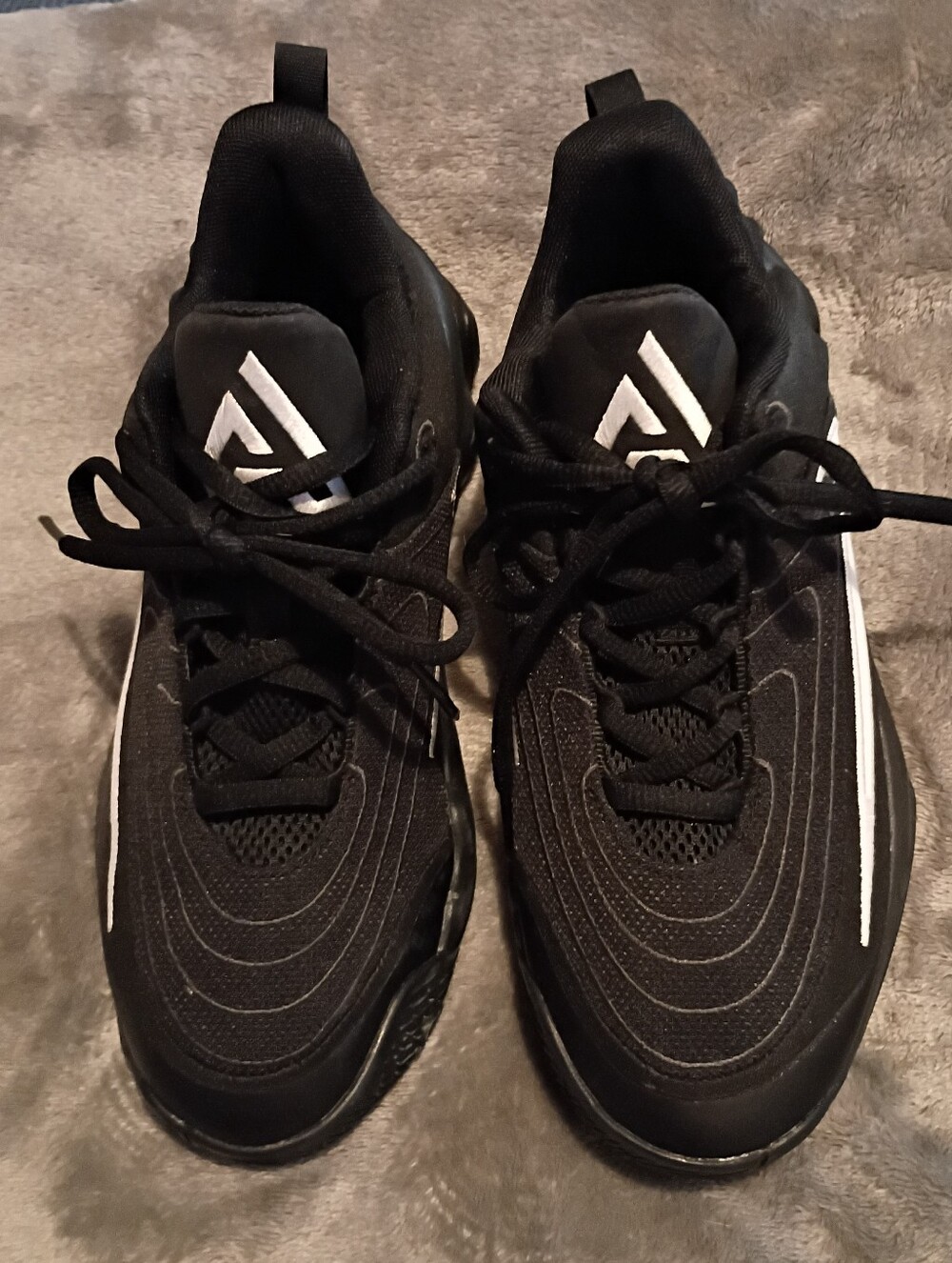 Nike Giannis Immortality 4 Basketball Sneakers Size